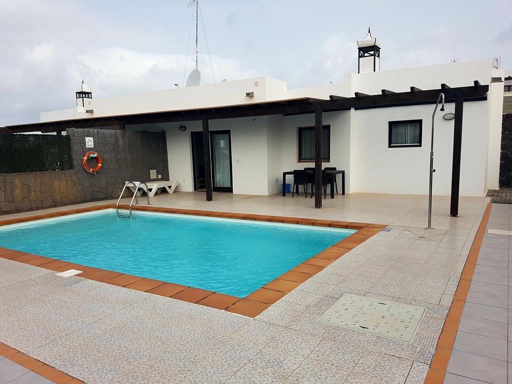 Villas Burgado Playa Blanca  Exterior photo