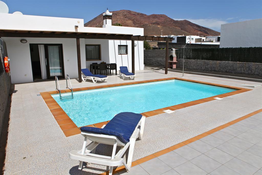 Villas Burgado Playa Blanca  Exterior photo